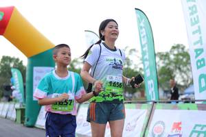 BIB: 
                            <button type="button" onclick="openModal(3656778)" class="btn btn-primary btn-sm float-right btn-popup" data-toggle="modal" data-target=".modal-high-quality">
                        <i class="fas fa-shopping-cart"></i> Add to Cart
                    </button>
                                            <button type="button" onclick="isThisMe(3656778, true)" class="btn btn-success btn-sm float-right btn-popup btn-isme hidden" data-toggle="tooltip" data-placement="bottom" title="นี่คือรูปของคุณใช่ไหม คลิกที่นี่เพื่อเอาเข้าอัลบั้ม">
                        <i class="fas fa-plus"></i> Add to album
                    </button>
                    <button type="button" onclick="isThisMe(3656778, false)" class="btn btn-warning btn-sm float-right btn-popup btn-isnotme hidden">
                        <i class="fas fa-ban"></i> Remove from album
                    </button>